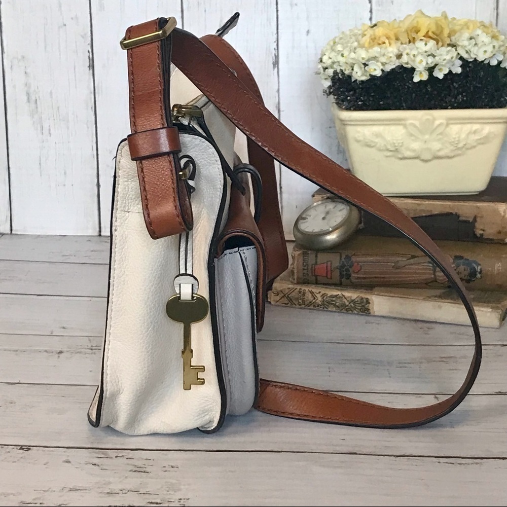 Fossil Ryder Crossbody Bag - Picture 4 of 11